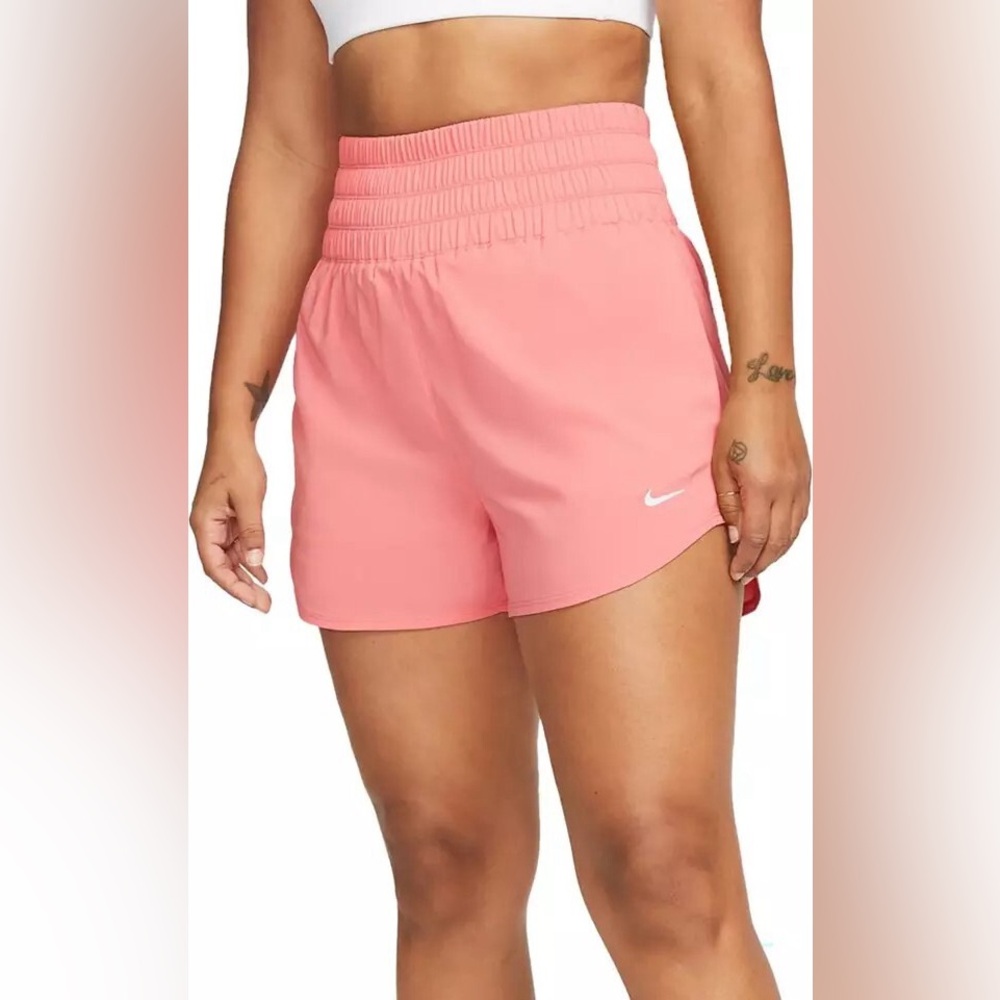 NWT Nike One Dri-FIT Ultra High-Waisted 3" Brief-Lined Shorts Women's Size S
